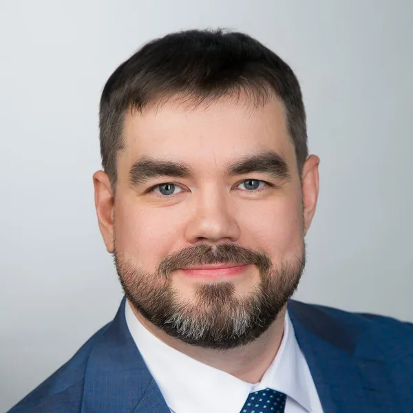 Дмитрий Емельянцев